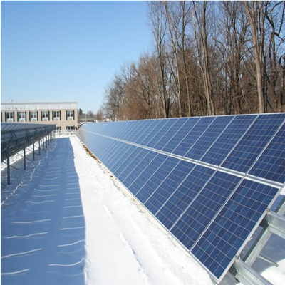Galvanisierte Solarpaneel-Befestigungsstützen aus Stahl Ideale Wahl für bodenmontierte Paneele
