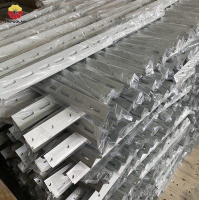 Verstellbare Dreiecksregale aus Aluminium für die Montage von Solarzellen auf Flachdach