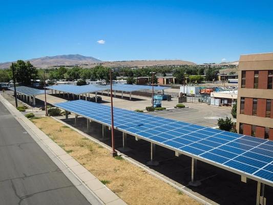 1.4KN/m2 Schneebelastung Anodierte Solaranlagen-Dachhalterungen für die photovoltaische Bodenmontage
