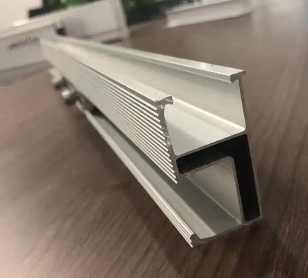 angepasste Anbaustrukturen für Aluminium-basierte PV-Solarzüge für anwendbare Module