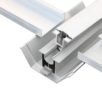 Starke und langlebige Photovoltaik-Systemstruktur mit schneller Installation